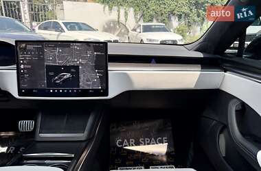 Лифтбек Tesla Model S 2021 в 