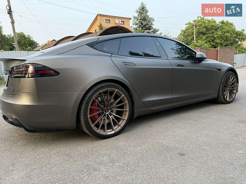 Лифтбек Tesla Model S 2023 в 
