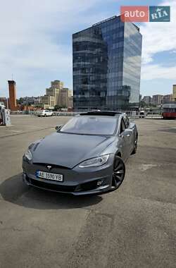 Лифтбек Tesla Model S 2013 в Днепре