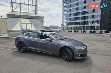 Ліфтбек Tesla Model S 2013 в 