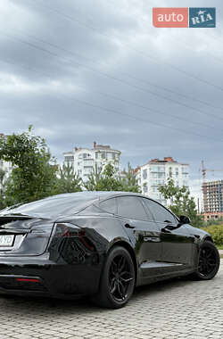 Лифтбек Tesla Model S 2021 в 