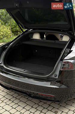 Лифтбек Tesla Model S 2021 в 