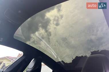 Лифтбек Tesla Model S 2017 в 