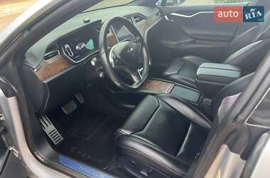 Лифтбек Tesla Model S 2017 в 