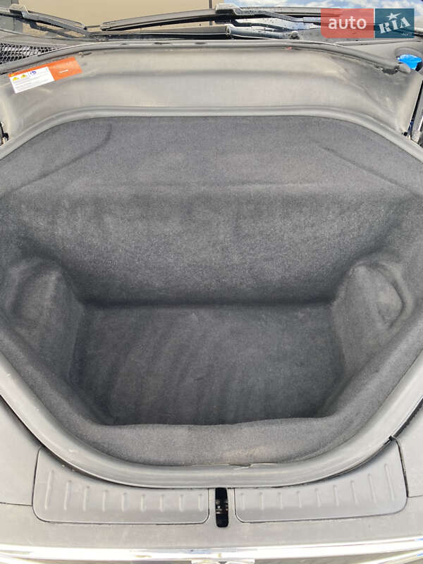 Лифтбек Tesla Model S 2015 в Хмельницком фото 3 Лифтбек Tesla Model S 2015 в Хмельницком