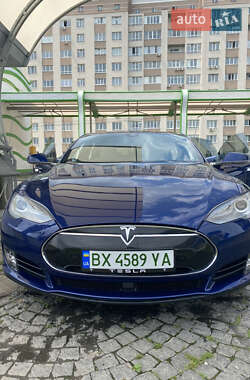 Лифтбек Tesla Model S 2015 в Хмельницком