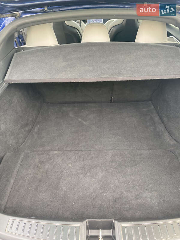 Лифтбек Tesla Model S 2015 в Хмельницком фото 34 Лифтбек Tesla Model S 2015 в Хмельницком
