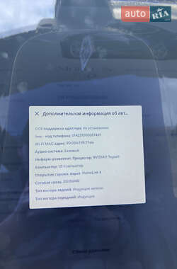 Лифтбек Tesla Model S 2015 в 