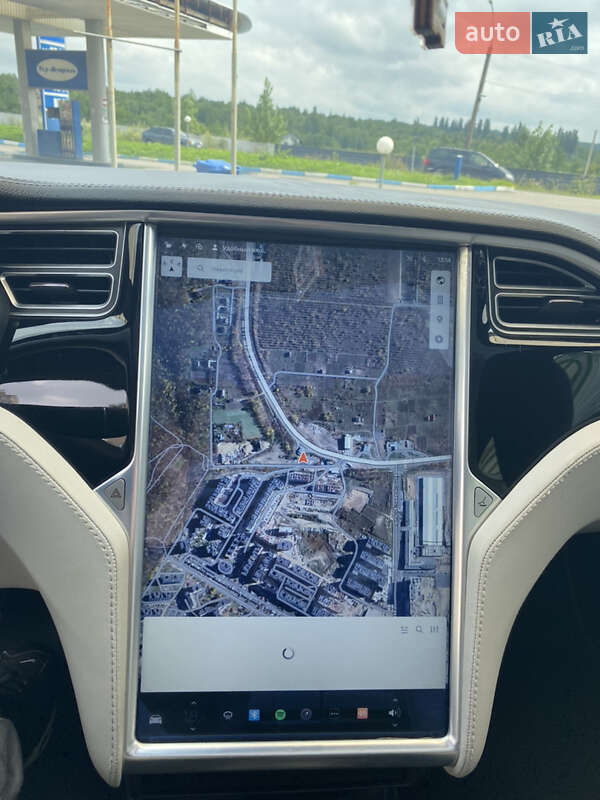 Лифтбек Tesla Model S 2015 в Хмельницком фото 45 Лифтбек Tesla Model S 2015 в Хмельницком