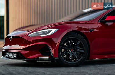 Лифтбек Tesla Model S 2020 в 