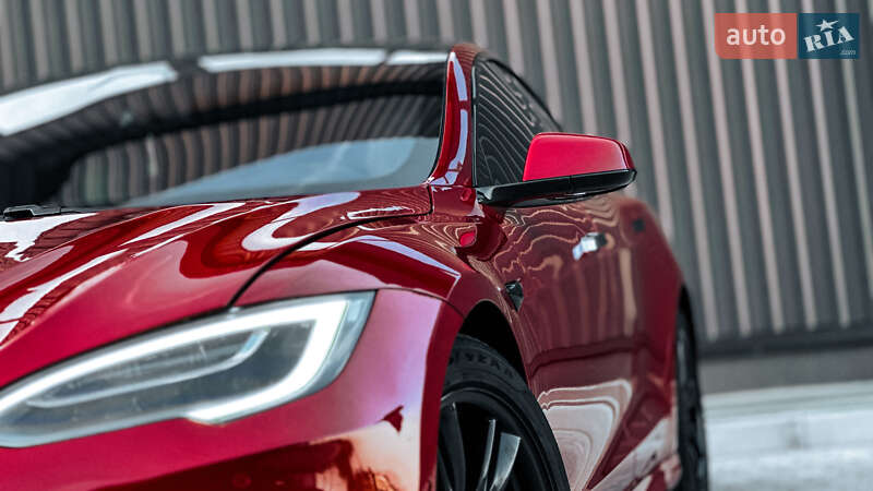 Лифтбек Tesla Model S 2020 в Ровно
