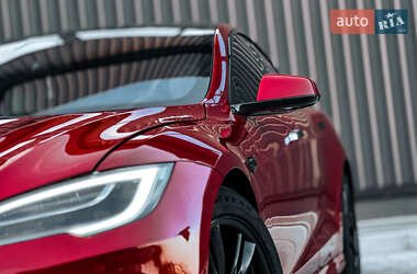 Лифтбек Tesla Model S 2020 в 
