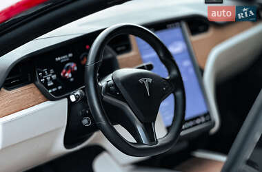 Лифтбек Tesla Model S 2020 в 