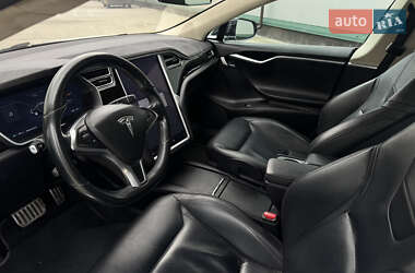 Лифтбек Tesla Model S 2016 в 