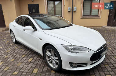 Лифтбек Tesla Model S 2013 в 