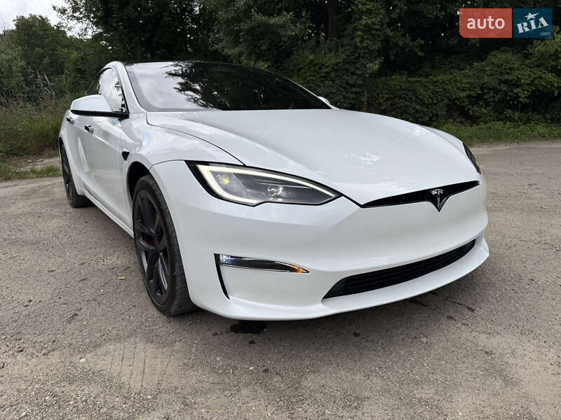 Tesla Model S 2024