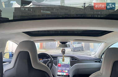 Лифтбек Tesla Model S 2016 в 