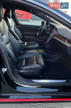 Лифтбек Tesla Model S 2020 в 