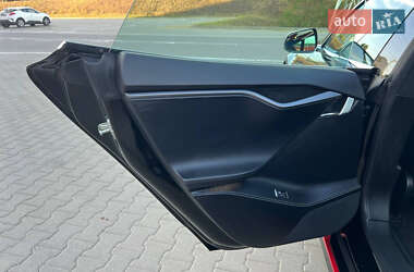 Лифтбек Tesla Model S 2020 в 
