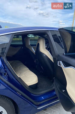 Лифтбек Tesla Model S 2016 в 