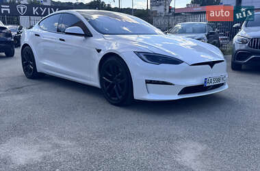 Лифтбек Tesla Model S 2021 в 