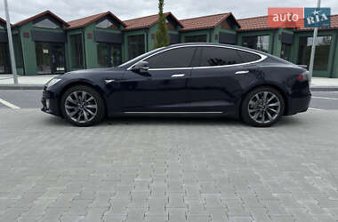 Лифтбек Tesla Model S 2014 в 