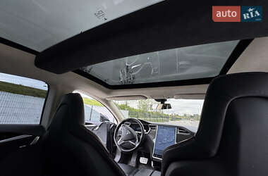 Лифтбек Tesla Model S 2014 в 