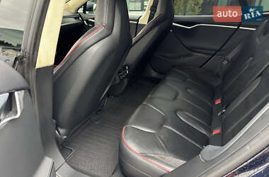 Лифтбек Tesla Model S 2014 в 
