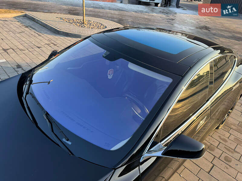 Ліфтбек Tesla Model S 2014 в Луцьку