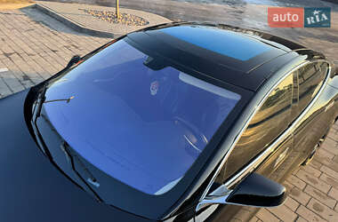 Лифтбек Tesla Model S 2014 в 