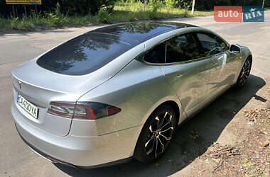 Лифтбек Tesla Model S 2013 в 