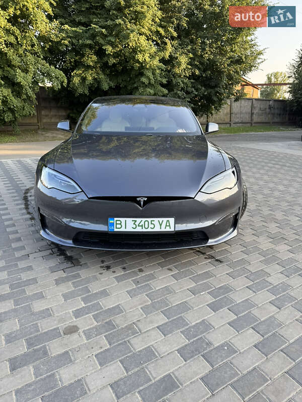 Лифтбек Tesla Model S 2021 в 