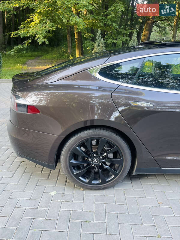 Ліфтбек Tesla Model S 2013 в Луцьку фото 6 Ліфтбек Tesla Model S 2013 в Луцьку