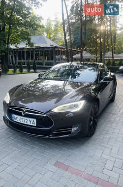 Лифтбек Tesla Model S 2013 в 