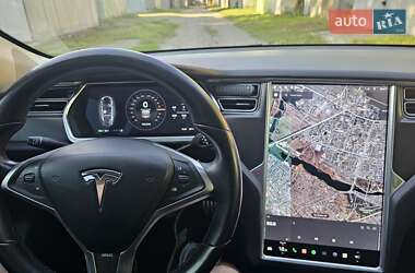 Лифтбек Tesla Model S 2013 в 