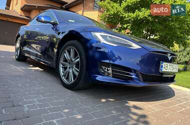 Лифтбек Tesla Model S 2020 в Виннице