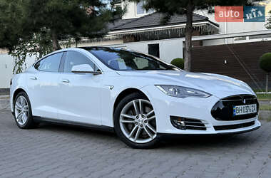Лифтбек Tesla Model S 2015 в Одессе