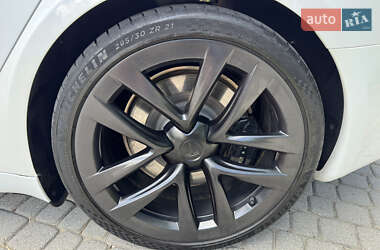 Лифтбек Tesla Model S 2022 в 