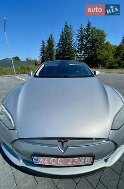 Ліфтбек Tesla Model S 2013 в 