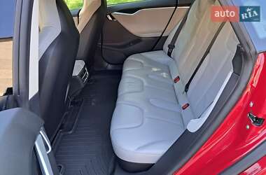 Лифтбек Tesla Model S 2014 в 
