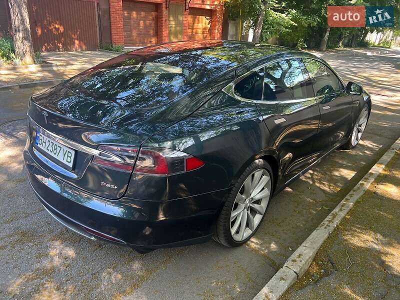 Лифтбек Tesla Model S 2014 в Одессе