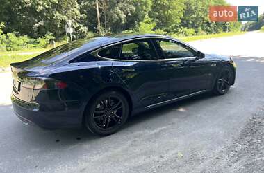 Лифтбек Tesla Model S 2013 в 