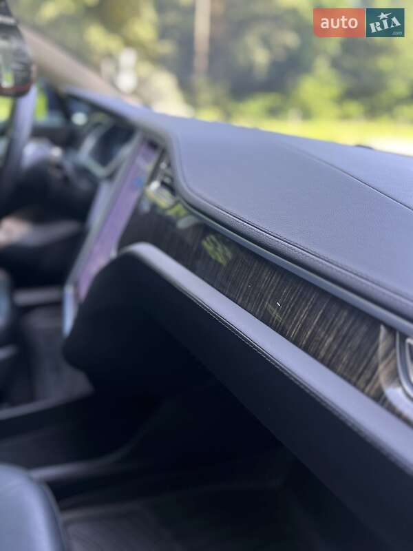 Лифтбек Tesla Model S 2013 в Хмельницком