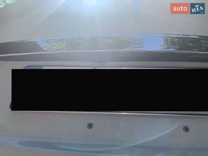 Лифтбек Tesla Model S 2015 в Одессе