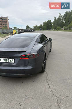 Ліфтбек Tesla Model S 2015 в 