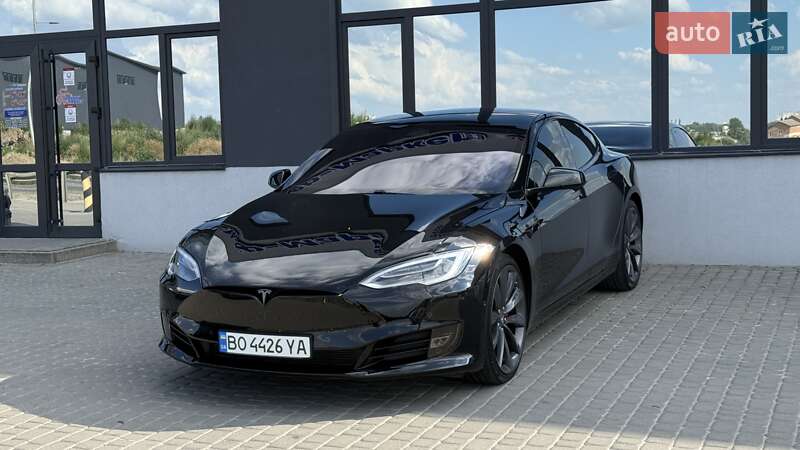 Лифтбек Tesla Model S 2019 в Тернополе
