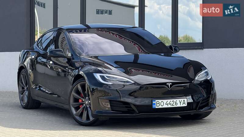 Лифтбек Tesla Model S 2019 в Тернополе