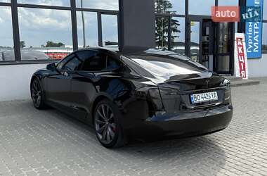 Лифтбек Tesla Model S 2019 в 