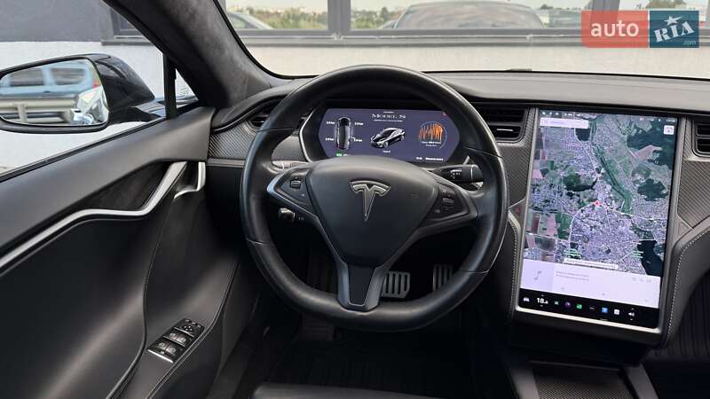 Лифтбек Tesla Model S 2019 в Тернополе