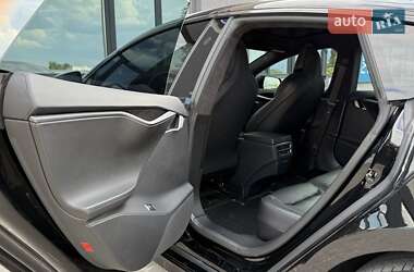 Лифтбек Tesla Model S 2019 в 